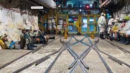 Five miners trapped at Rustenburg 6 shaft Five miners trapped at Rustenburg 6 shaft | News Article