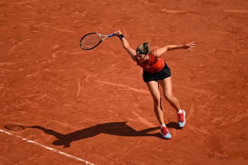 Muchova to face Swiatek in Roland Garros final | News Article