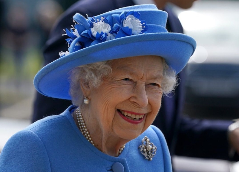#LISTEN: Queen Elizabeth II Obituary | News Article