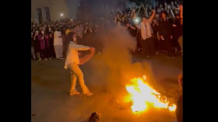Iran police battle protesters in Tehran as unrest spirals Iran police battle protesters in Tehran as unrest spirals | News Article