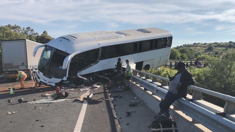 Three people injured in bus accident on Free State highway  | News Article