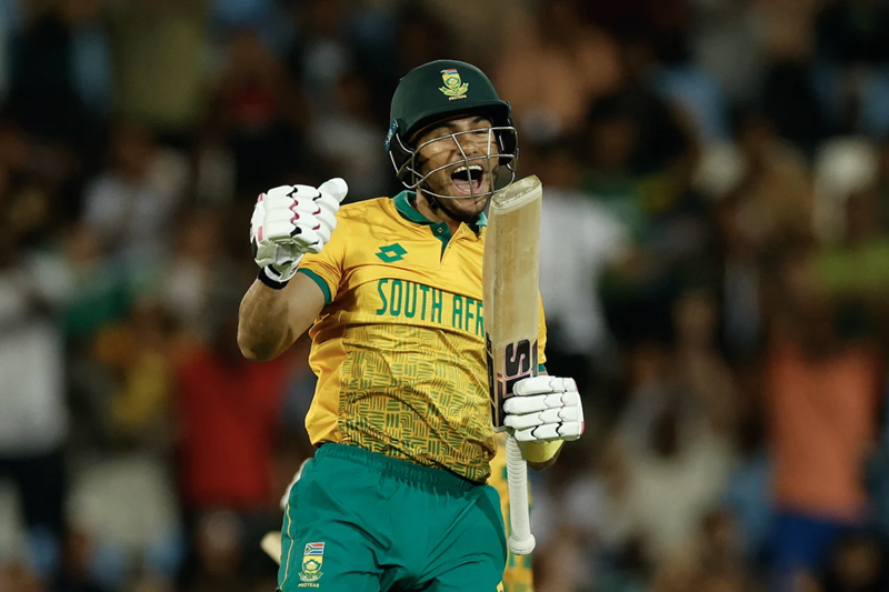 Maiden Hendricks ton leads South Africa to series victory | News Article