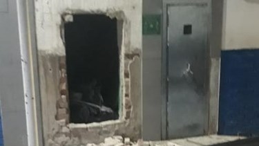 Suspects flee after bombing ATM, injuring Free State police officer - Vimarsana News