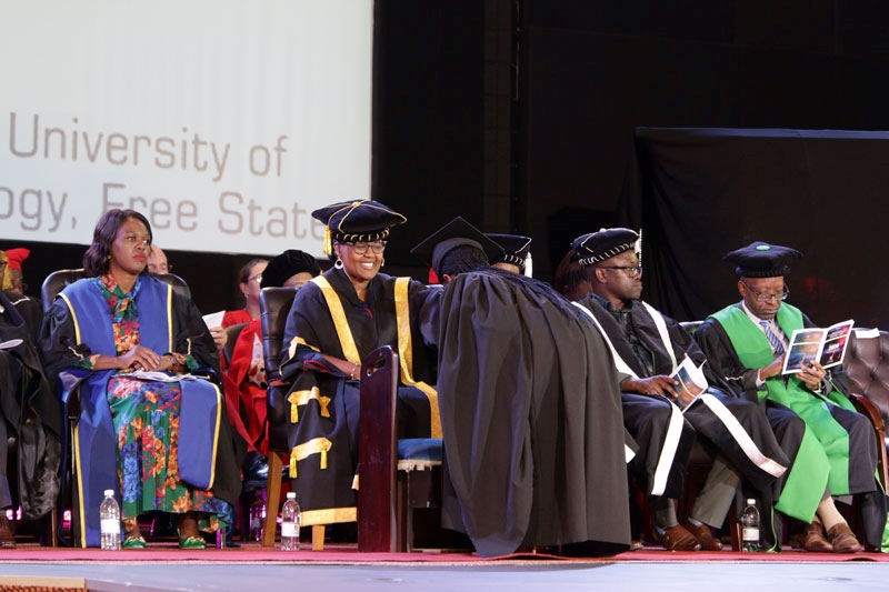 CUT's autumn graduation underway with special awards | News Article
