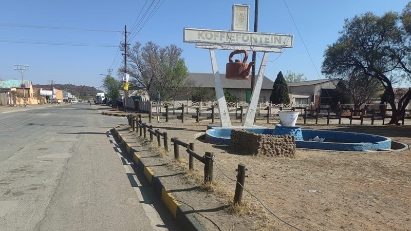 Koffiefontein sonder water in hittegolf Koffiefontein sonder water in hittegolf | News Article