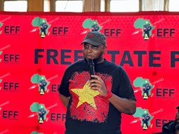 Shivambu hang rooi baret op, sluit by MKP aan | News Article