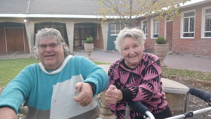 #OFMElectionWatch: Swift voting process for elderly people in Bloemfontein – VIDEOS | News Article