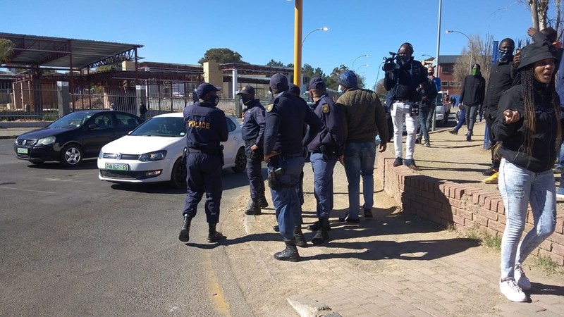 CUT students arrested during Bfn protests - VIDEO | News Article