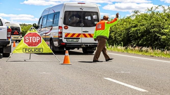 Bly só veilig op die pad hierdie feestyd Bly só veilig op die pad hierdie feestyd | News Article