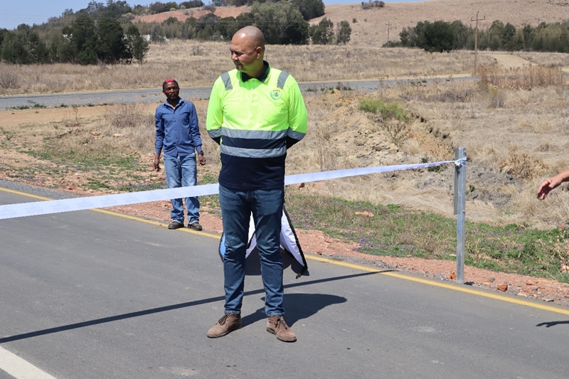Midvaal-munisipaliteit onthul R25 miljoen se voltooide pad | News Article