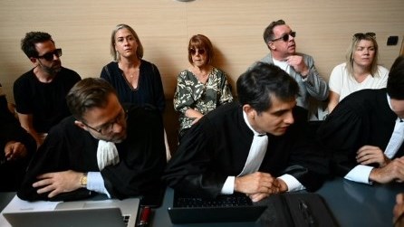 Fransman in hof nadat meer as 50 mans sy vrou verkrag Fransman in hof nadat meer as 50 mans sy vrou verkrag | News Article
