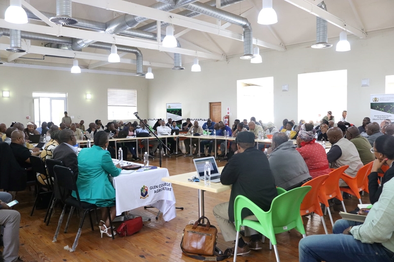 Landbounuus: Organisasies bespreek kwessies tydens vergadering met Vrystaatse LUR  | News Article