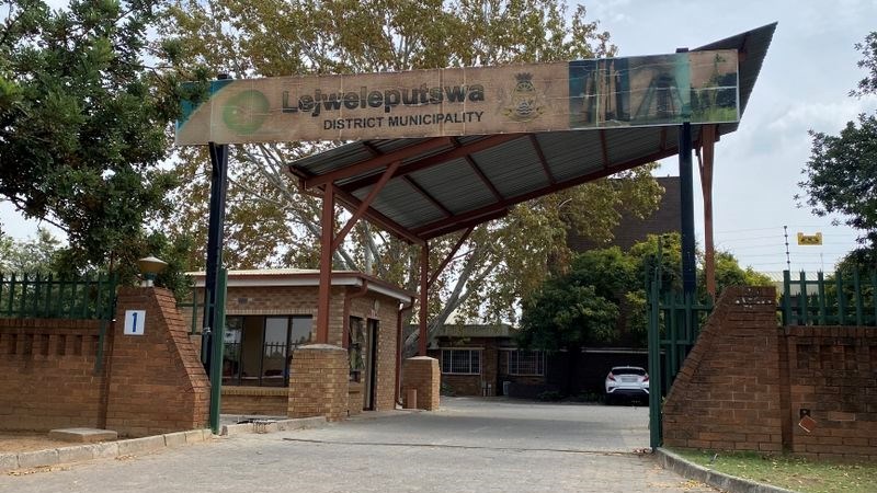 Workers in limbo after collapse of Free State municipal flagship development agency | News Article