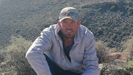 Plaaswerker glo gevra om saak teen boer terug te trek Plaaswerker glo gevra om saak teen boer terug te trek | News Article