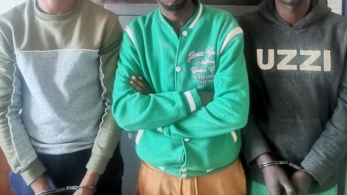 Vrystaat-polisie fnuik wapenverkope aan Lesotho-burgers | News Article