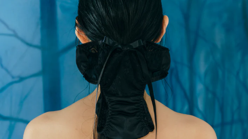 Weird Wide Web – Onderklere nou ’n haarbykomstigheid! | News Article