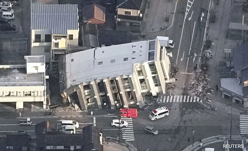 Japan: Sowat 48 mense reeds dood ná kragtige aardbewing | News Article