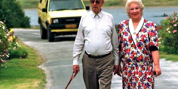 Today, in 1922, Anna Elizabeth Botha, first lady of SA, is born Today, in 1922, Anna Elizabeth Botha, first lady of SA, is born | News Article