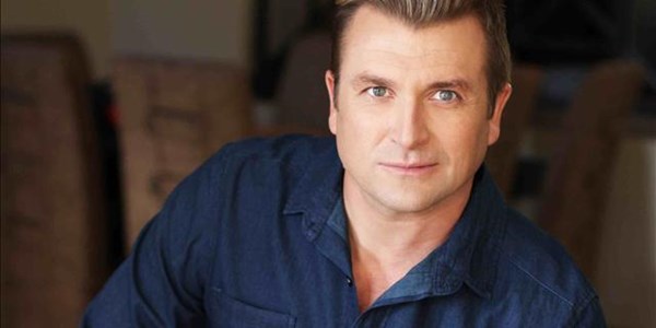 Pieter Koen op Celeb Radio met Leah Pieter Koen op Celeb Radio met Leah | News Article