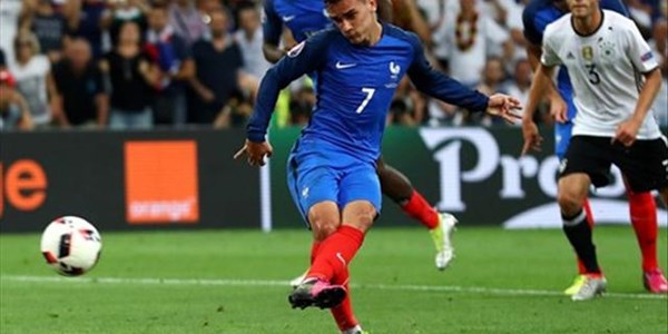 Griezmann brace send France into final | News Article