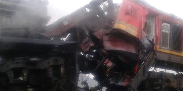   Kimberley: One dies, two injured after locomotive smashes into freight train | News Article