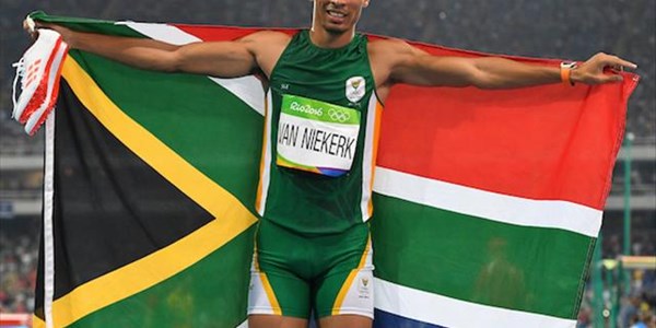 Wayde arrives back in SA | News Article