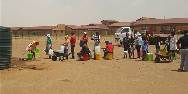 VIDEO: Bloemfontein residents threaten to protest over #BloemWaterCrisis | News Article