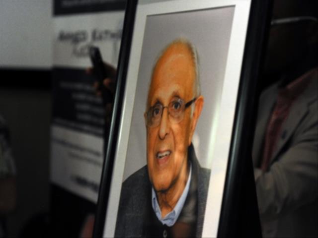 Feature: Ahmed Kathrada dies | News Article