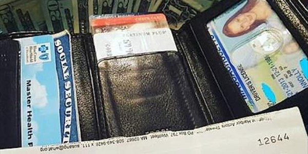 Afternoon Delight: Stolen wallet returned after 8 years with no money spent. | News Article