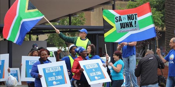 Thousands march in South Africa to demand that Zuma resign Thousands march in South Africa to demand that Zuma resign | News Article