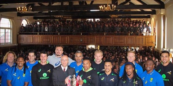 Blitzboks give back in trophy roadshow | News Article