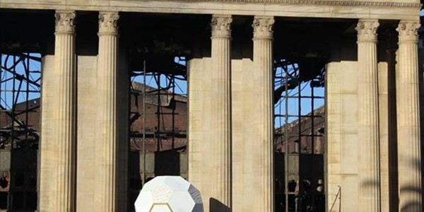 Bloemfontein-stadsaal smeul nog Bloemfontein-stadsaal smeul nog | News Article