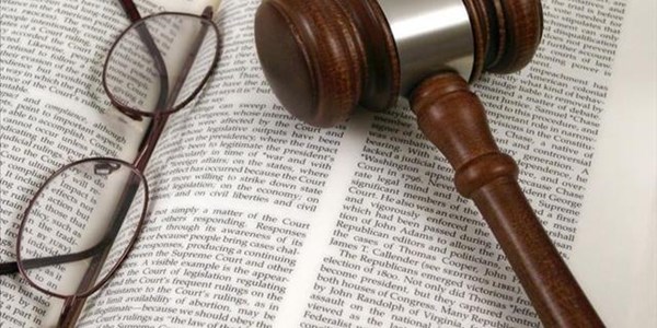 Supreme Court suspends 'triple talaq' divorce law | News Article