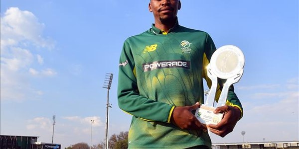 Phangiso delighted to be playing for Blazers | News Article