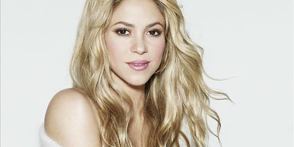Shakira - Perro Fiel  | News Article