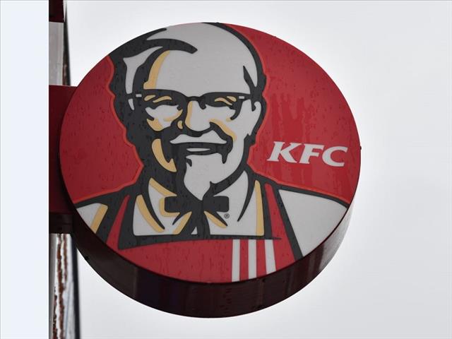 Big shops close in Zimbabwe as cash crunch deepens | News Article