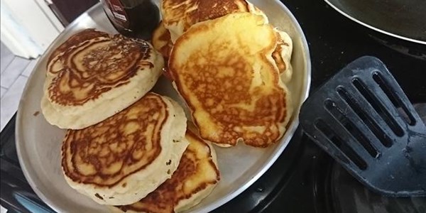 Friday treat: Brumpets! or mini pancakes/flapjacks/plaatkoekies | News Article