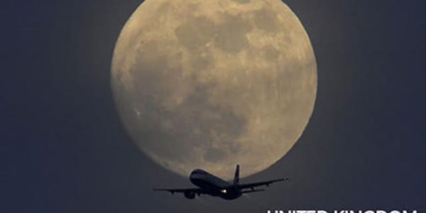 Saturday Express: Pictures of the supermoon from all around the world | News Article