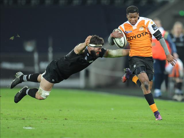 Jaer out with a broken hand | News Article