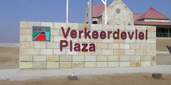 Verkeerdevlei Toll Plaza blocked by strike Verkeerdevlei Toll Plaza blocked by strike | News Article