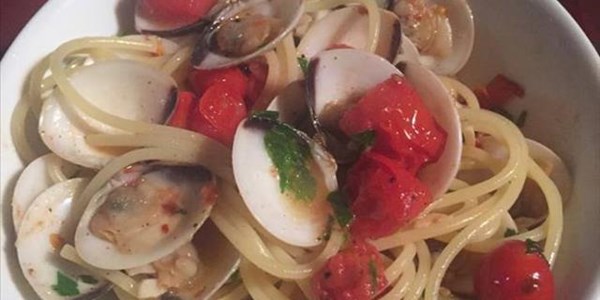 COLUMN: Ilse Cooks the Books (Pasta with Clams and Tomatoes) | News Article