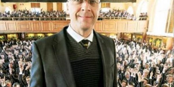 #BreakingNews: Grey College kicks headmaster to the curb | News Article
