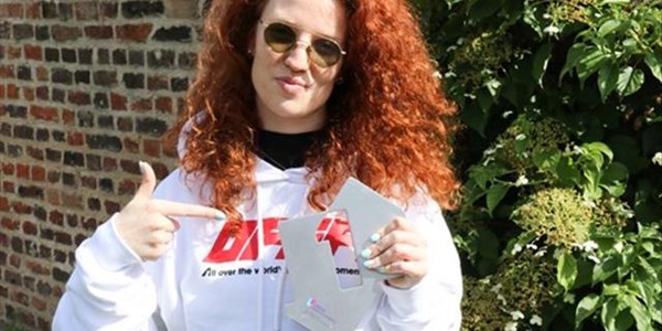Jess Glynne claims seventh Number 1 single | News Article