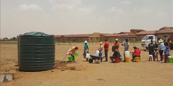 #Jagersfontein learners return to school after #FSWaterCrisis #Jagersfontein learners return to school after #FSWaterCrisis | News Article