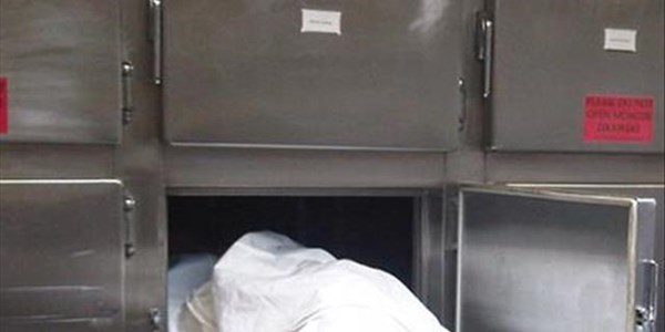 'Dead' woman found alive in mortuary fridge | News Article