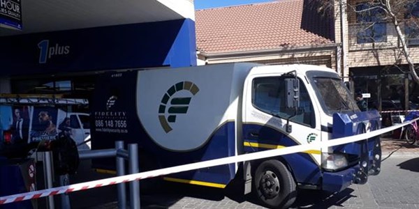 #BreakingNews: Luxury car involved in cash-in-transit heist in Bfn raises questions | News Article