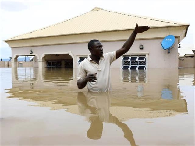 100 killed in floods across 10 Nigerian states | News Article