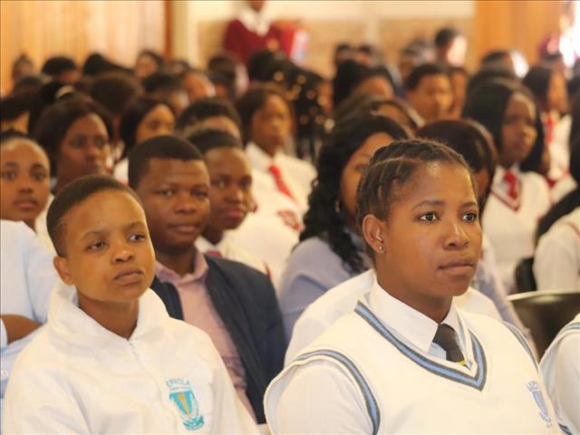 FS matriculants take a pledge | News Article