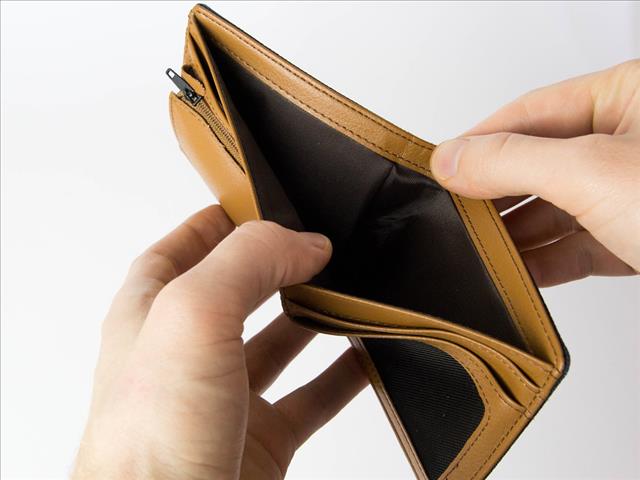 Stranger uses bank transfers to return man's lost wallet | News Article
