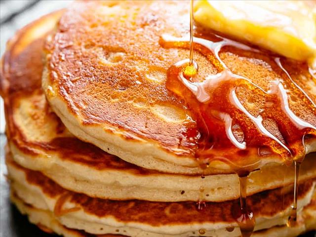 Your Weekend Breakfast Recipe - Buttermilk Pancakes | News Article